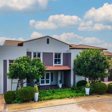 Flensborg Studios & Penthouse - Langebaan Golf Estate エクステリア 写真