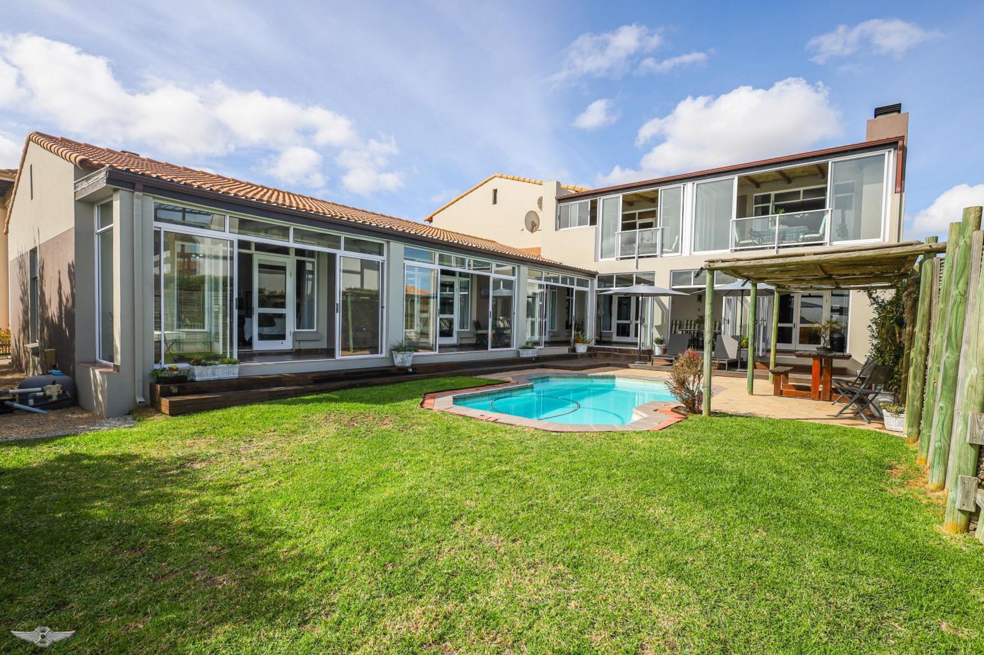 Flensborg Studios & Penthouse - Langebaan Golf Estate エクステリア 写真