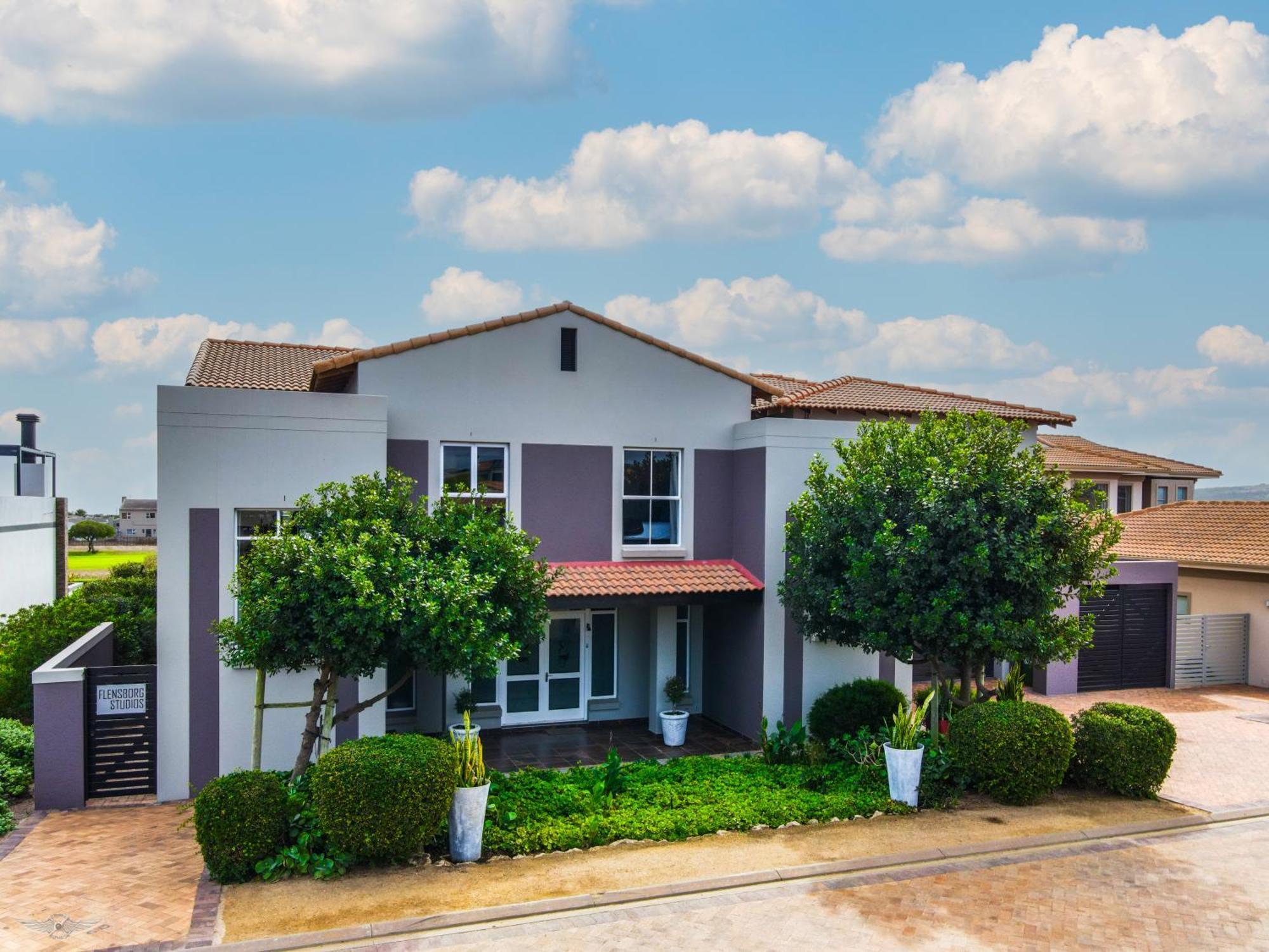 Flensborg Studios & Penthouse - Langebaan Golf Estate エクステリア 写真