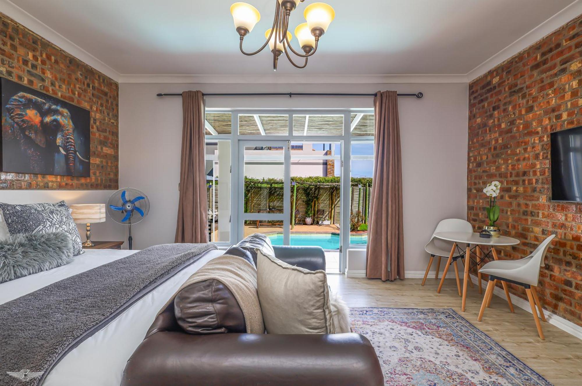 Flensborg Studios & Penthouse - Langebaan Golf Estate エクステリア 写真
